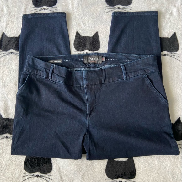 Torrid Denim Trouser Ankle Length Skinny Size 18 R - Picture 1 of 4